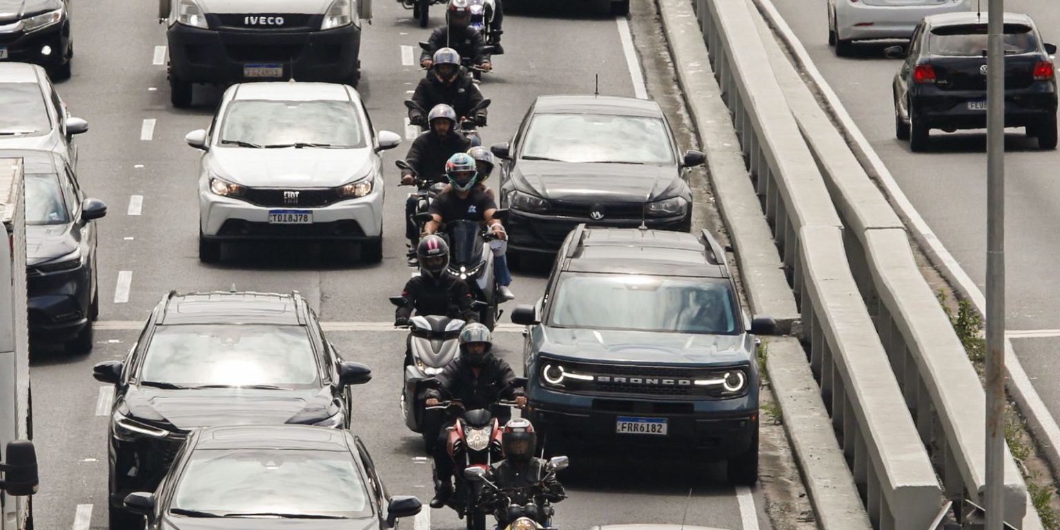 Associação de médicos alerta para riscos do uso de mototáxis em SP associacao-de-medicos-alerta-para-riscos-do-uso-de-mototaxis-em-sp