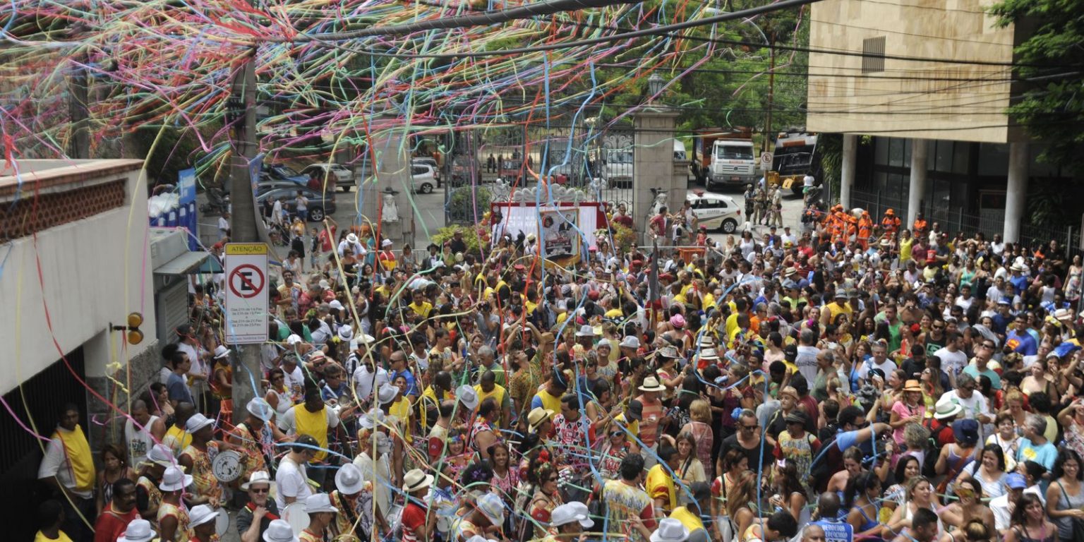 mais-de-40-blocos-animam-o-pre-carnaval-no-rio-de-janeiro