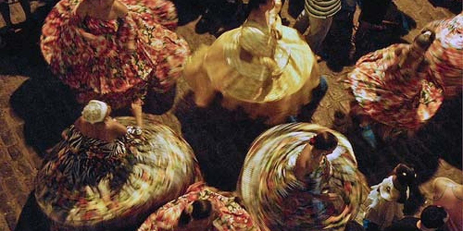maracatus-de-olinda-se-reunem-na-noite-para-os-tambores-silenciosos