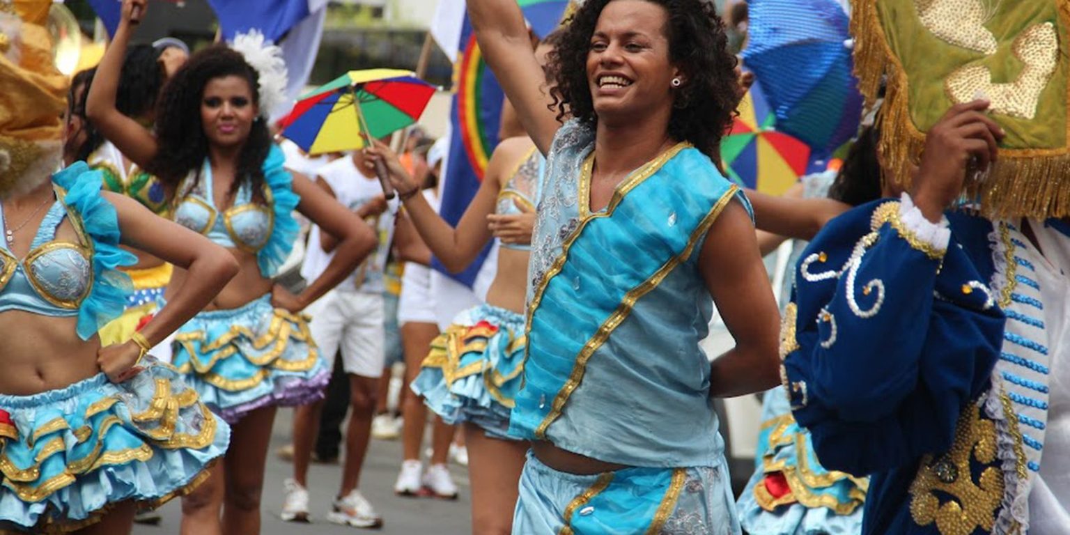 folioes ganham-as-ruas-do-acre-ao-rio-grande-do-sul