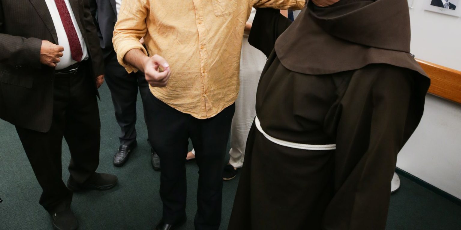 greve-de-fome:-braga-acampa-na-camara-apos-conselho-votar-cassacao