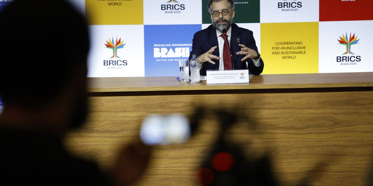 tarifaco-e-fundo-ambiental-sao-prioridades-de-chanceleres-do-brics