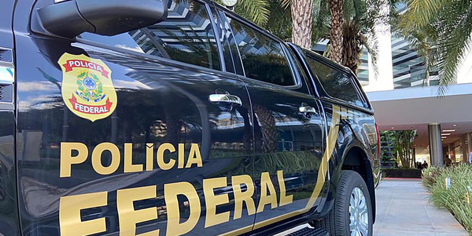 Polícia Federal combate grupo que envia drogas para Europa em aviões policia-federal-combate-grupo-que-envia-drogas-para-europa-em-avioes