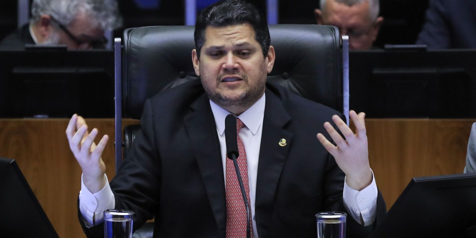 alcolumbre-le-requerimento-que-cria-cpmi-sobre-fraudes-no-inss