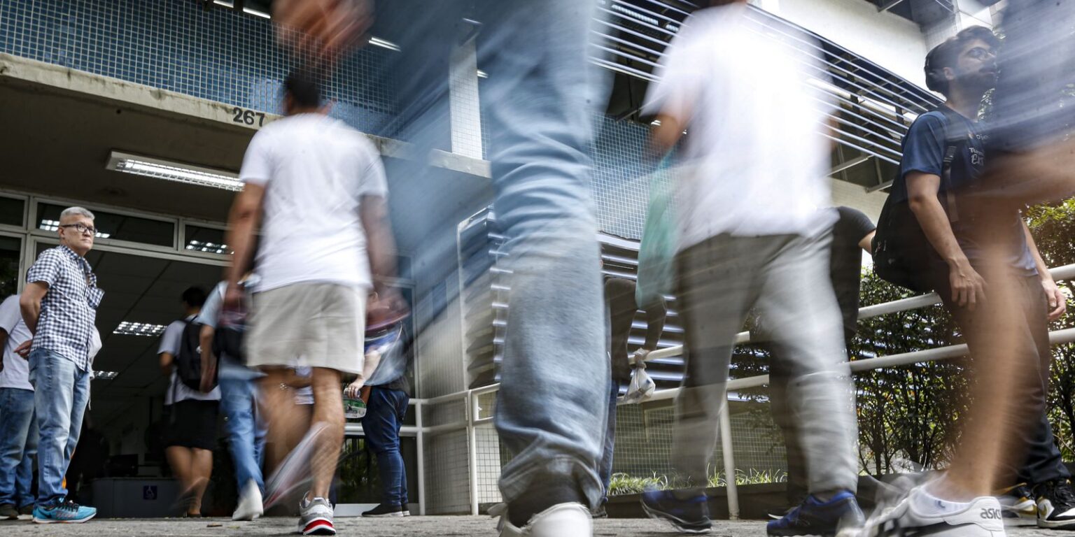 enad-2025:-concluintes-devem-preencher-questionario-do-estudante