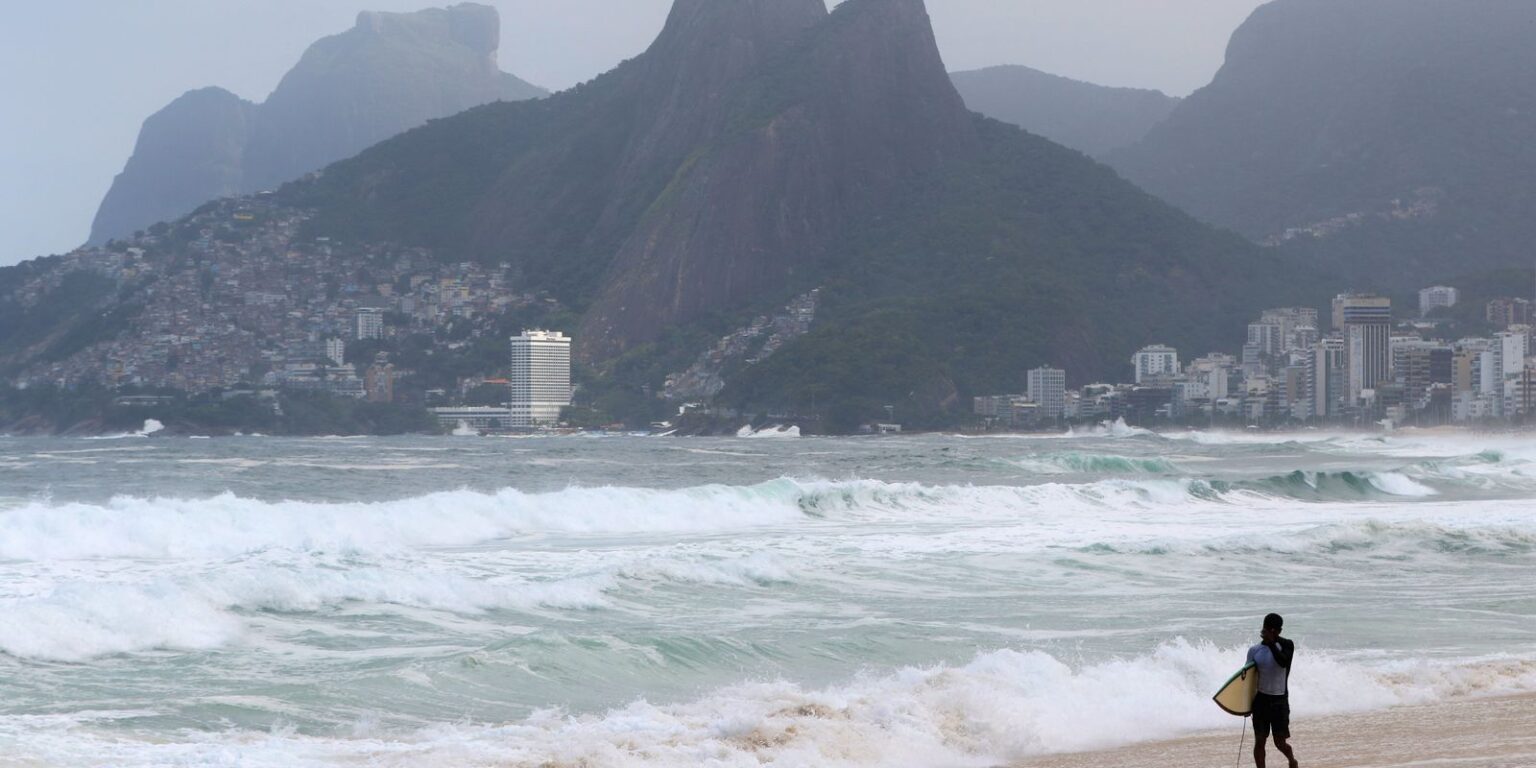 Marinha emite aviso de ressaca e alerta de ventos fortes no Rio marinha-emite-aviso-de-ressaca-e-alerta-de-ventos-fortes-no-rio