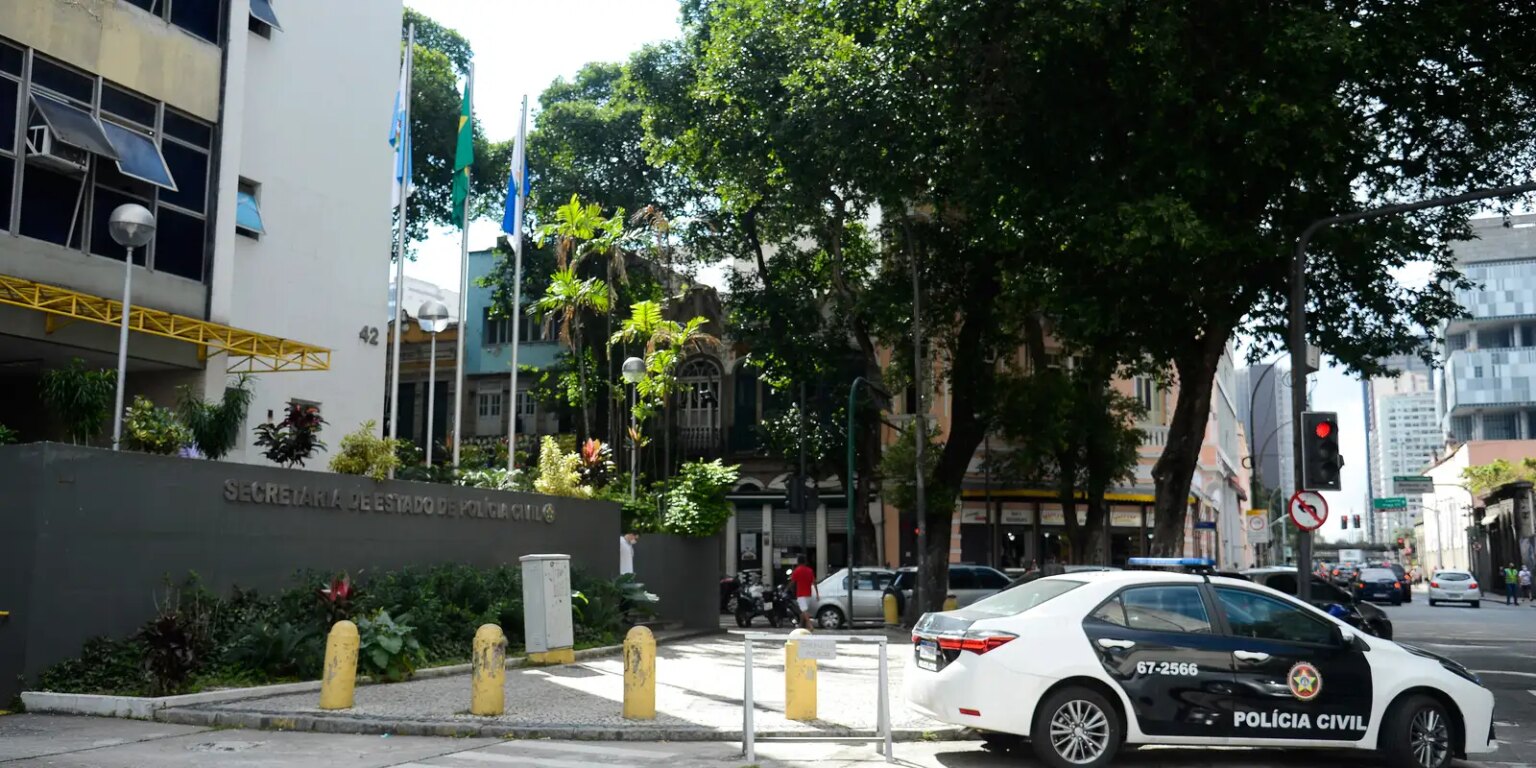 Polícia desarticula aplicativo de transporte imposto por facção no Rio policia-desarticula-aplicativo-de-transporte-imposto-por-faccao-no-rio