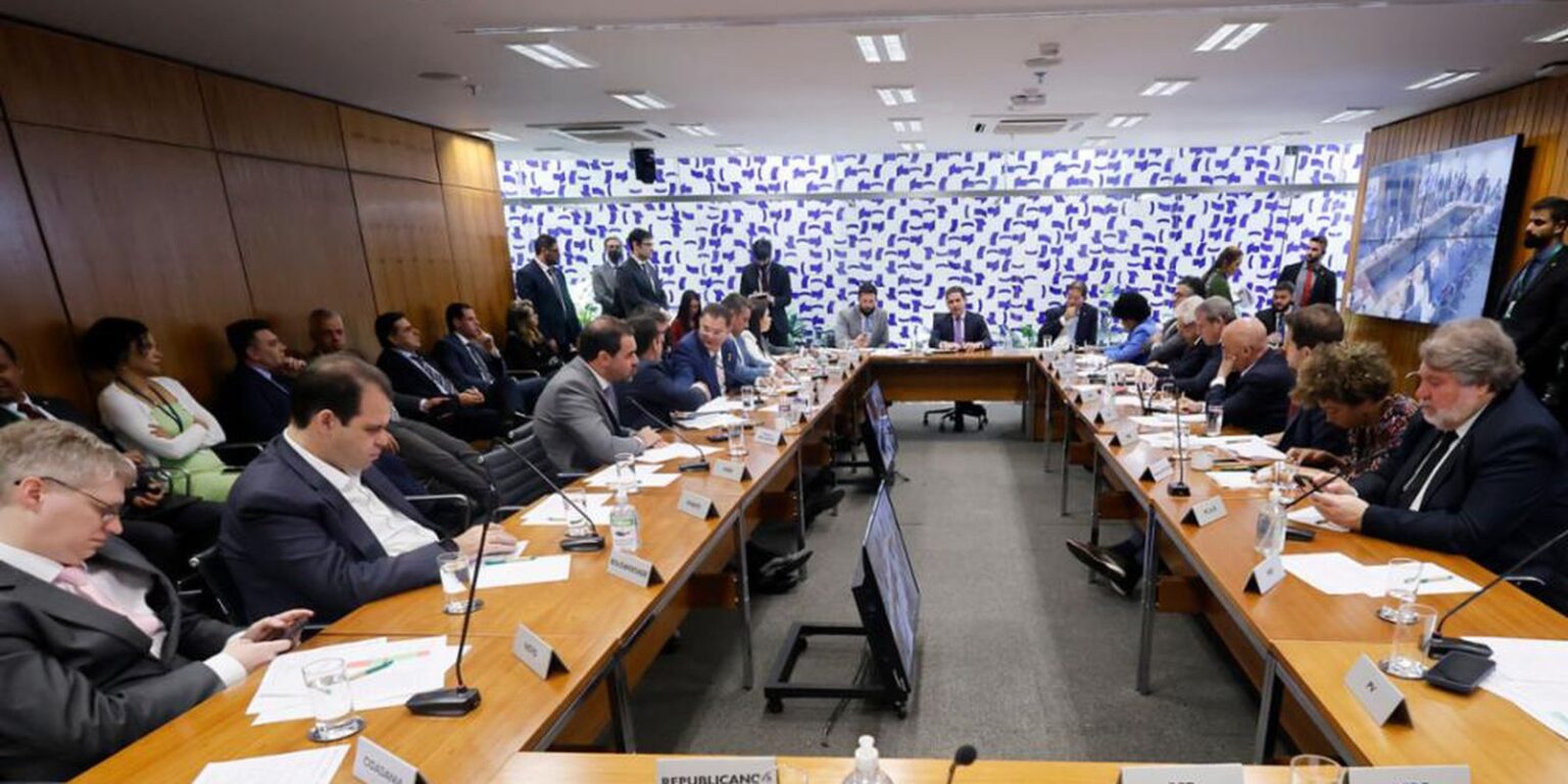 Câmara apresenta texto sobre adultização infantil nas redes em 30 dias camara-apresenta-texto-sobre-adultizacao-infantil-nas-redes-em-30-dias