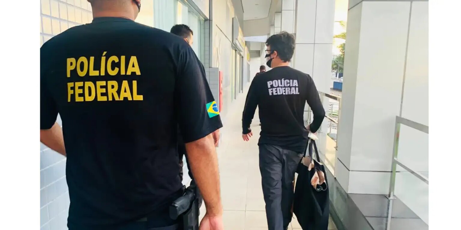oito-pessoas-estao-foragidas-apos-megaoperacao-da-policia-federal