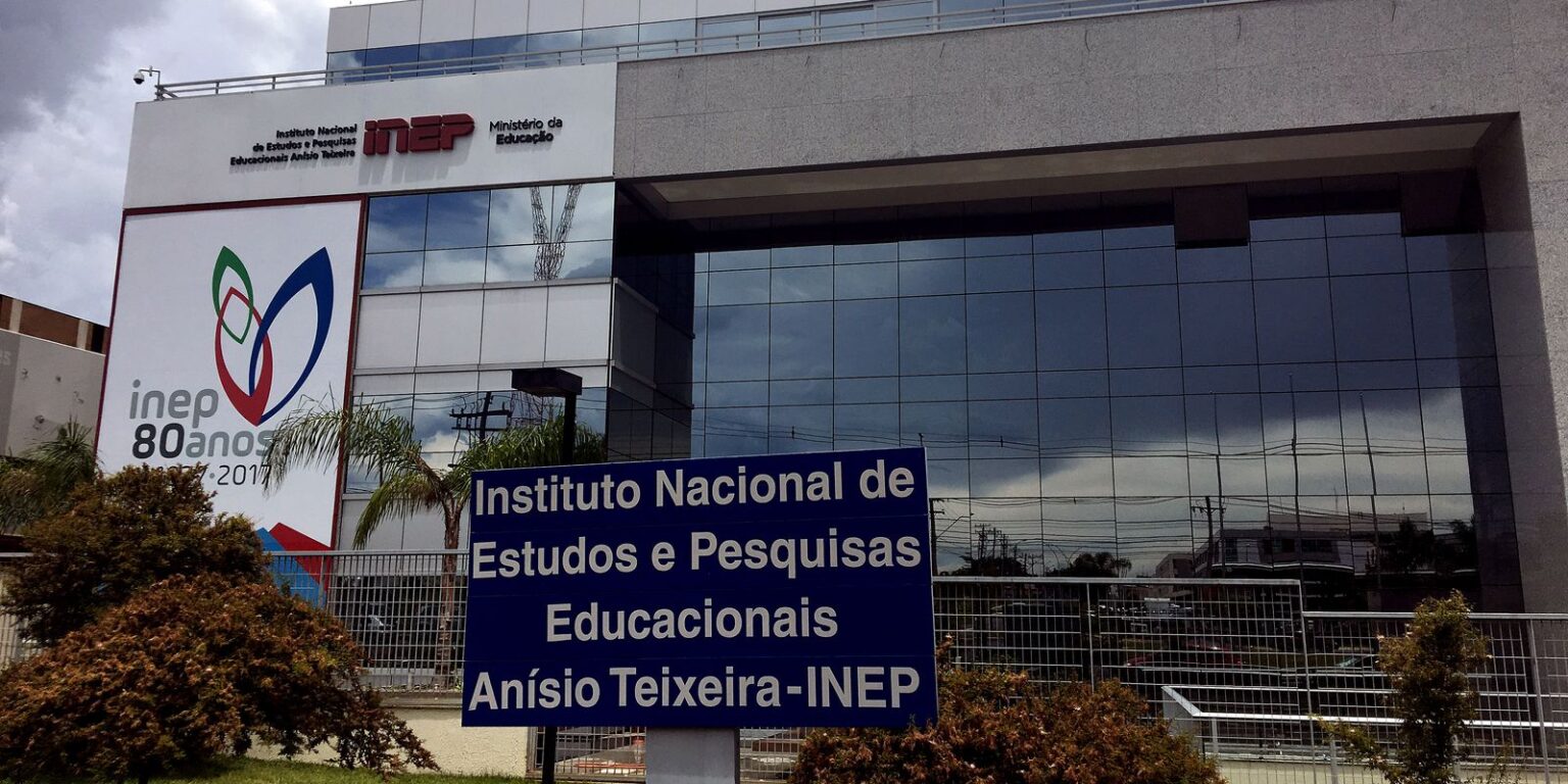 inep-seleciona-professores-para-elaborar-e-revisar-o-encceja