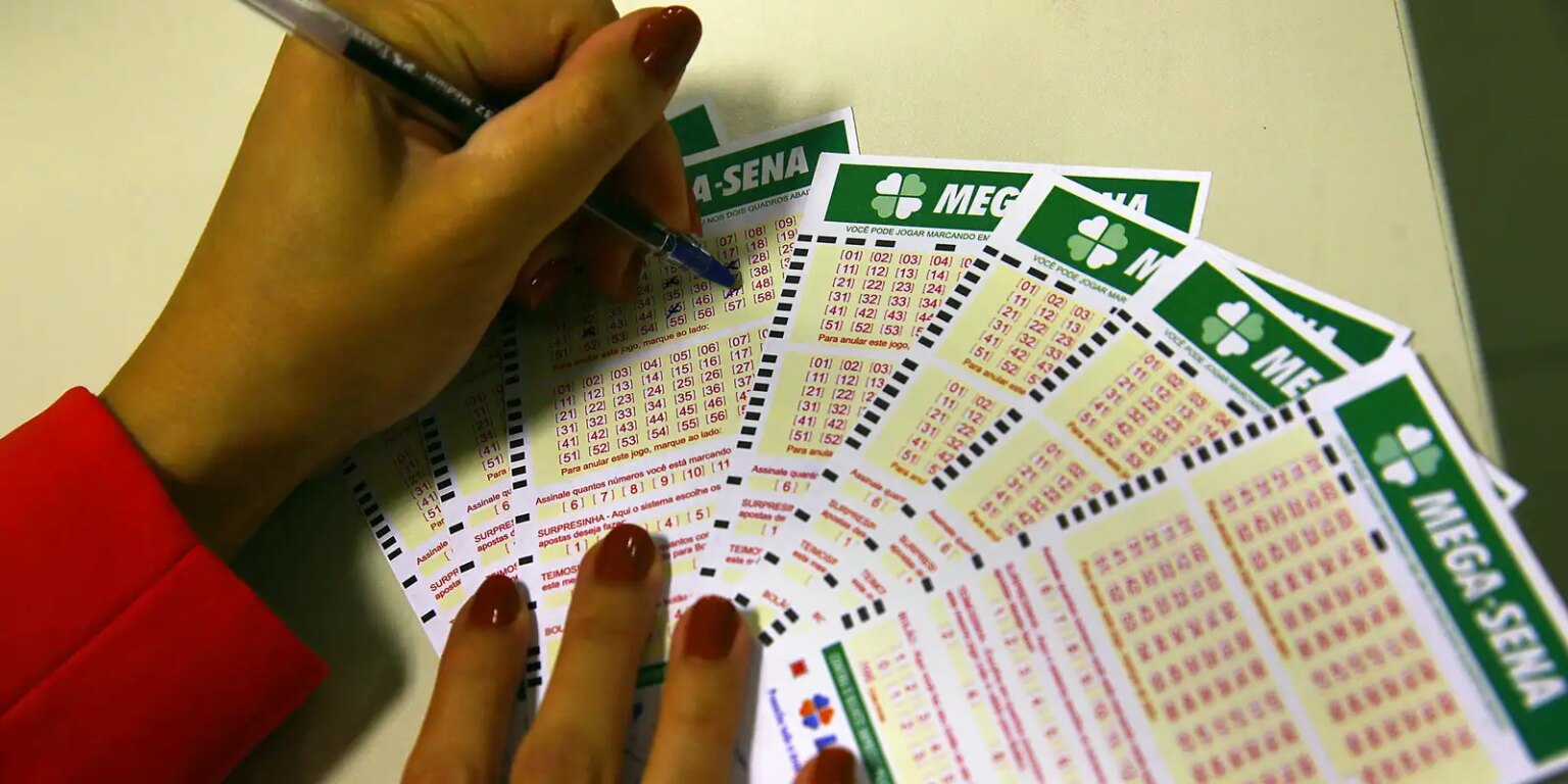 Mega-Sena: prêmio deste sábado está estimado em R$ 3,5 milhões mega-sena:-premio-deste-sabado-esta-estimado-em-r$-3,5-milhoes