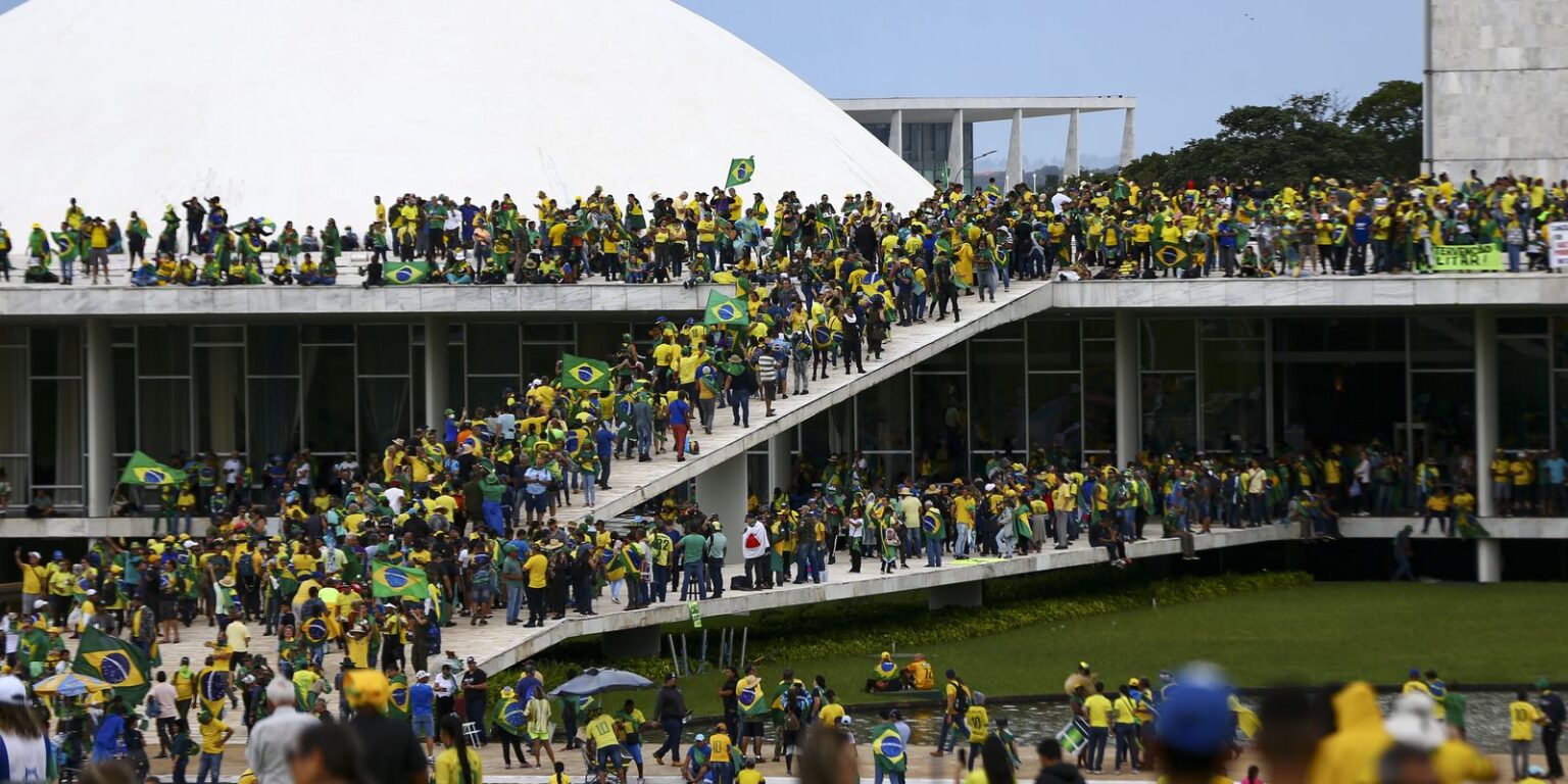 Motta convoca reunião nesta quarta para debater anistia a golpistas motta-convoca-reuniao-nesta-quarta-para-debater-anistia-a-golpistas