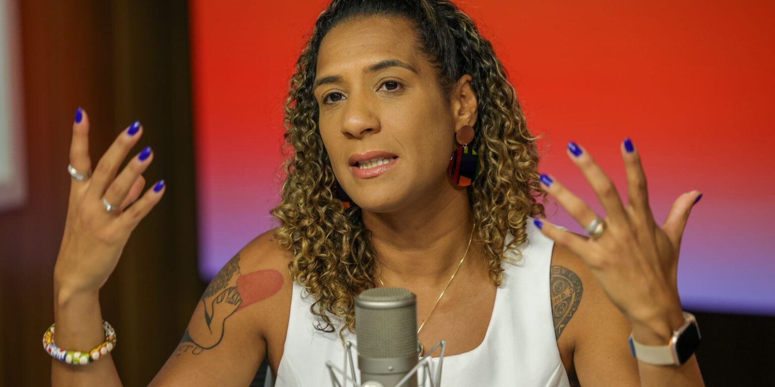 Ministra pede apoio para implementar propostas públicas ministra-pede-apoio-para-implementar-propostas-publicas