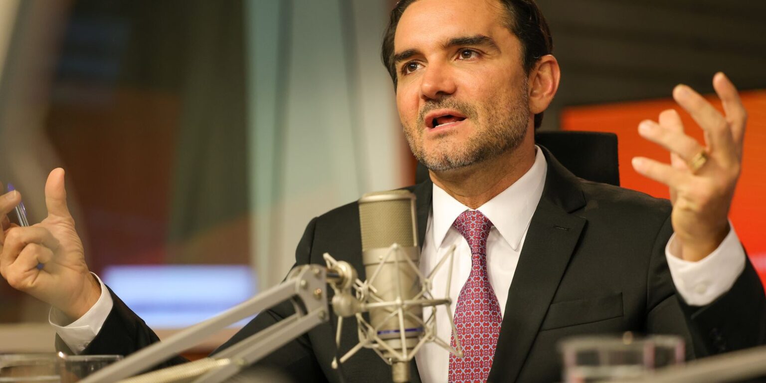 Celso Sabino anuncia saída do comando do Ministério do Turismo celso-sabino-anuncia-saida-do-comando-do-ministerio-do-turismo