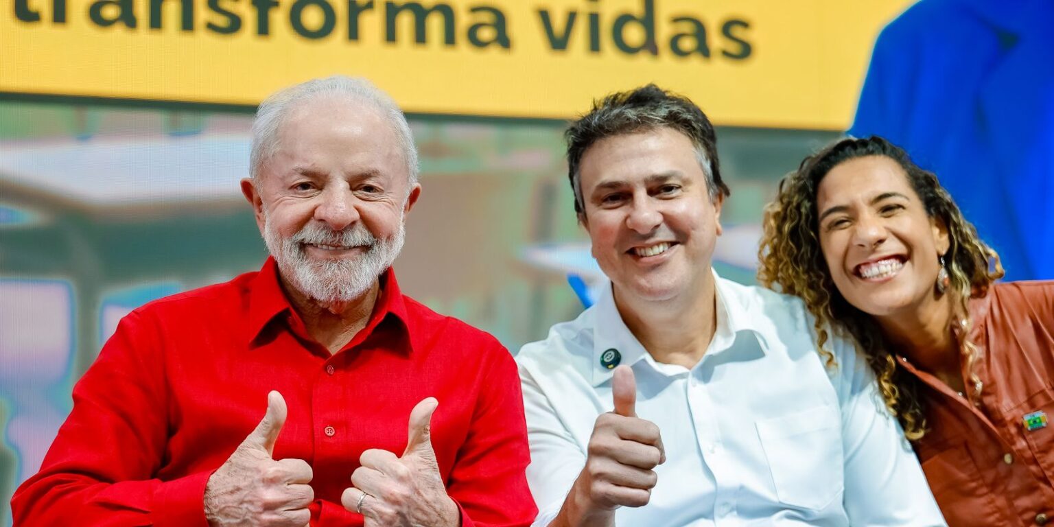 professor-pode-pedir-carteira-nacional-do-docente-a-partir-de-amanha