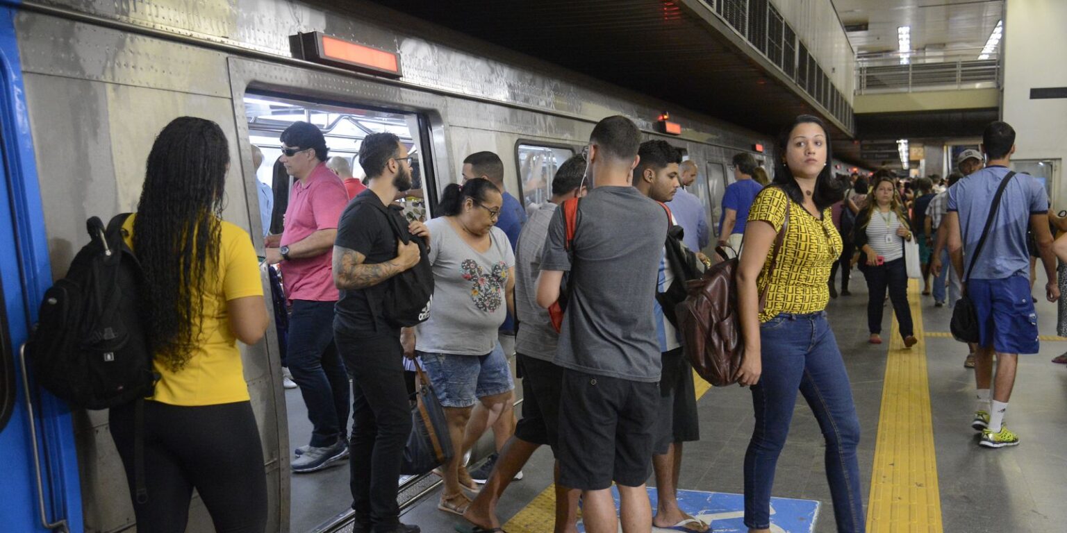 Metrô do Rio resolve problema de sinalização e trens voltam a operar metro-do-rio-resolve-problema-de-sinalizacao-e-trens-voltam-a-operar