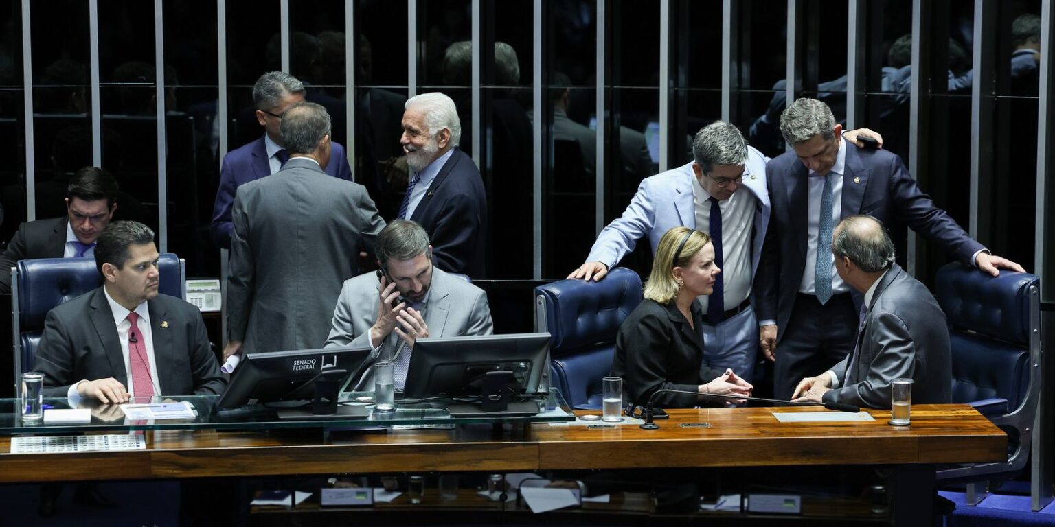 lula-deve-sancionar-isencao-do-ir-ate-dia-11,-diz-gleisi