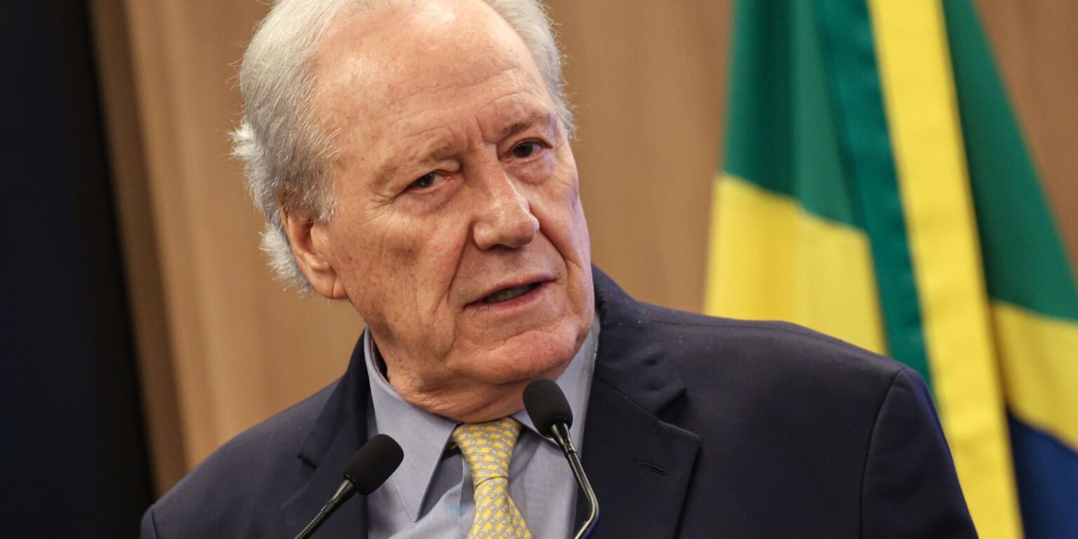 Lewandowski diz que mudar papel da PF é inconstitucional lewandowski-diz-que-mudar-papel-da-pf-e-inconstitucional