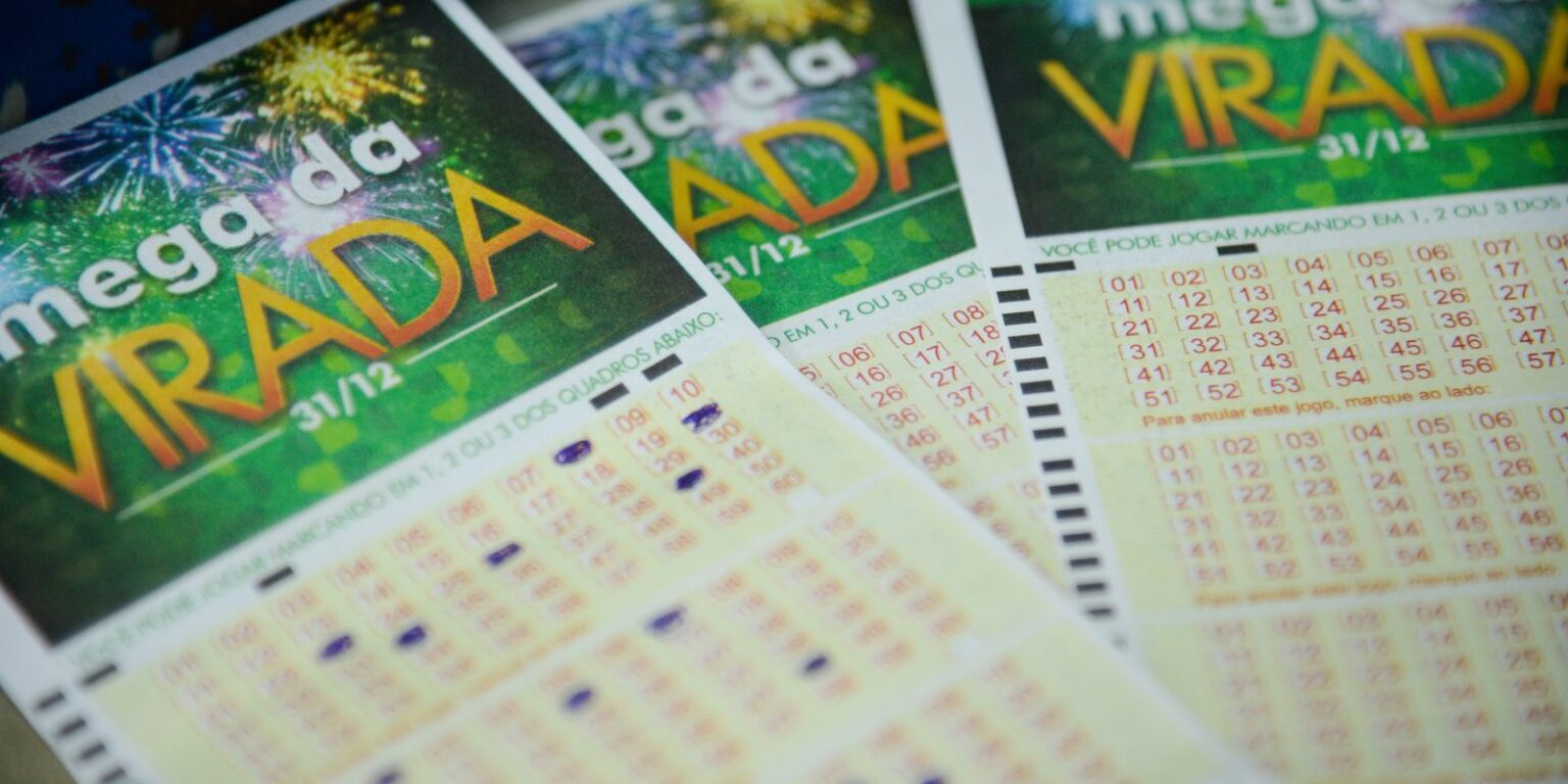 lotericas-ficam-cheias-em-dia-de-sorteio-da-mega-da-virada