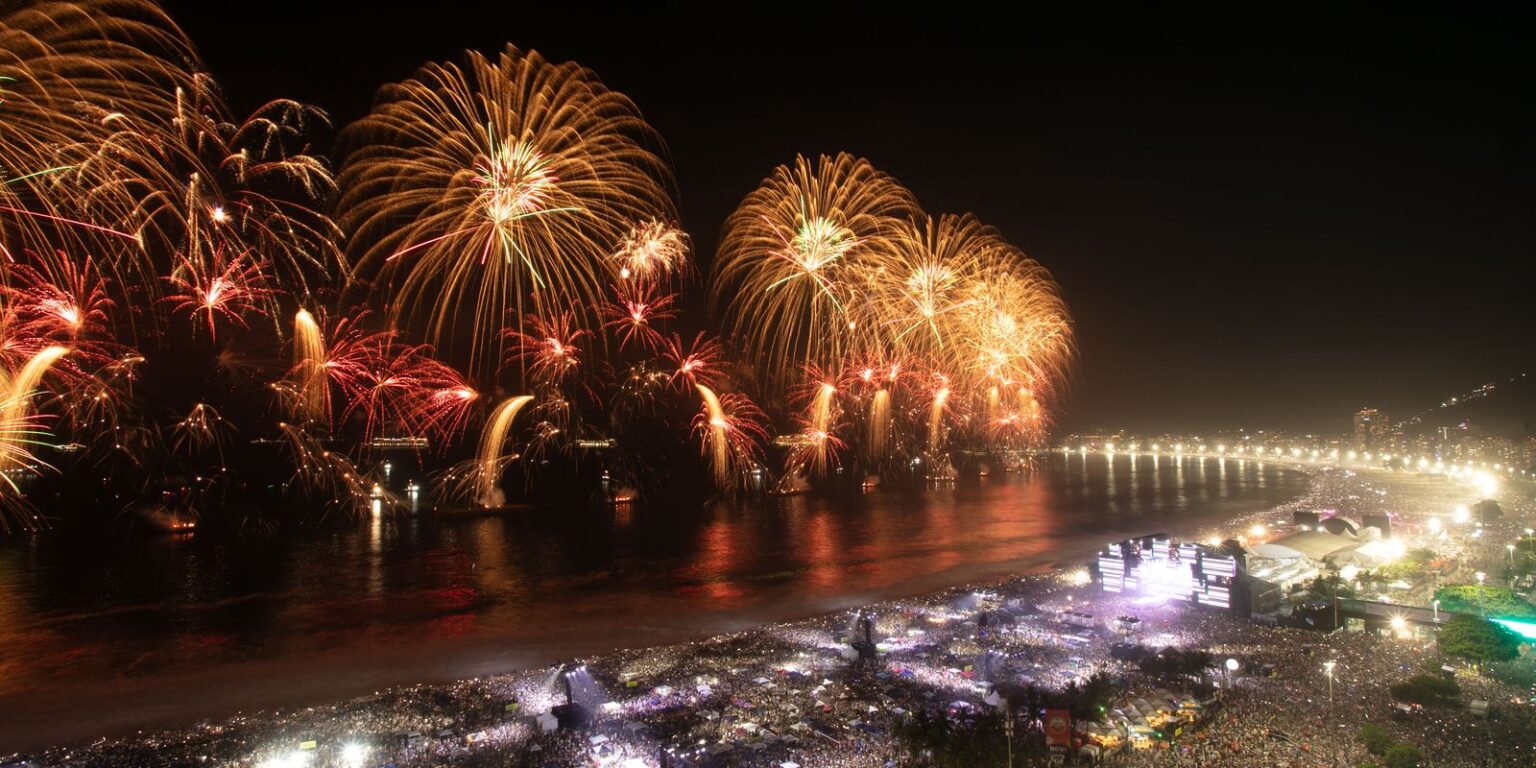 Virada do ano no Rio leva 2,6 milhões de pessoas a Copacabana virada-do-ano-no-rio-leva-2,6-milhoes-de-pessoas-a-copacabana