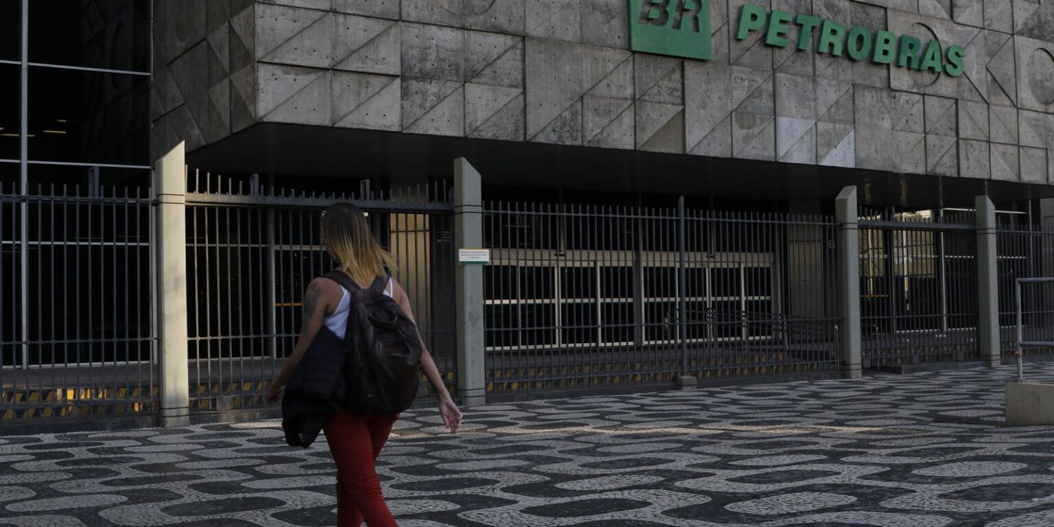 petrobras-confirma-vazamento-de-fluido-na-foz-do-amazonas