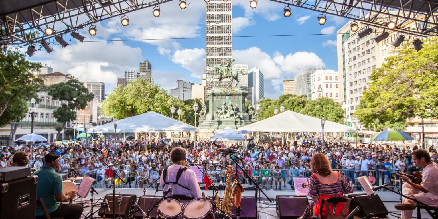 “evidencias”-foi-a-musica-mais-tocada-nos-palcos-em-2025