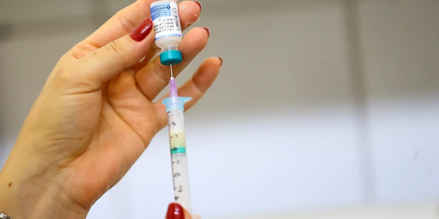 UBSs realizam Dia D de vacinação contra sarampo neste sábado em SP ubss-realizam-dia-d-de-vacinacao-contra-sarampo-neste-sabado-em-sp