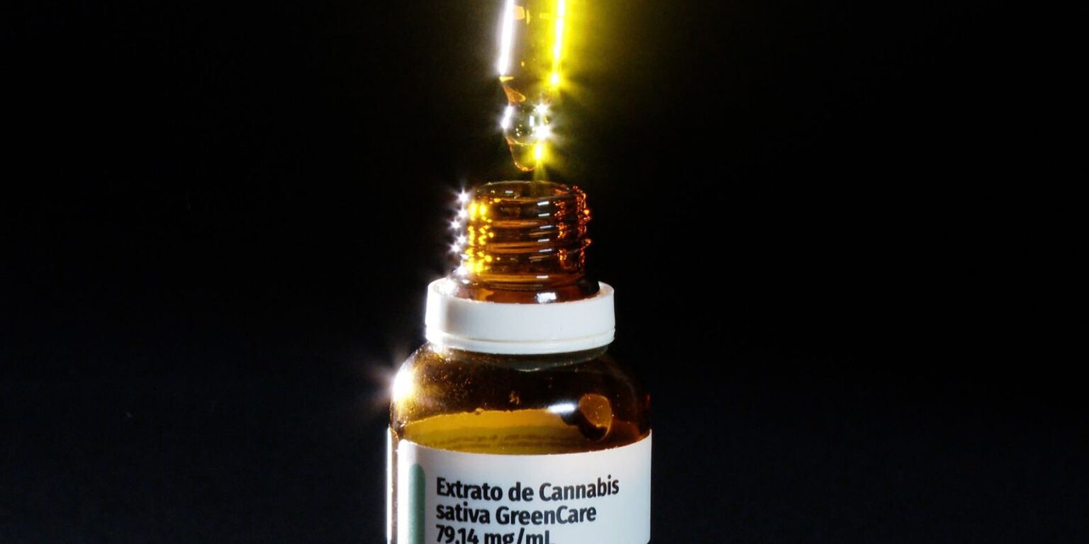 anvisa-aprova-cultivo-de-cannabis-por-empresas-e-amplia-acesso