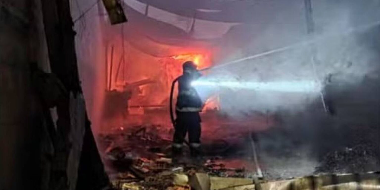 incendio-destroi-empresas-e-creche-na-zona-leste-de-sao-paulo