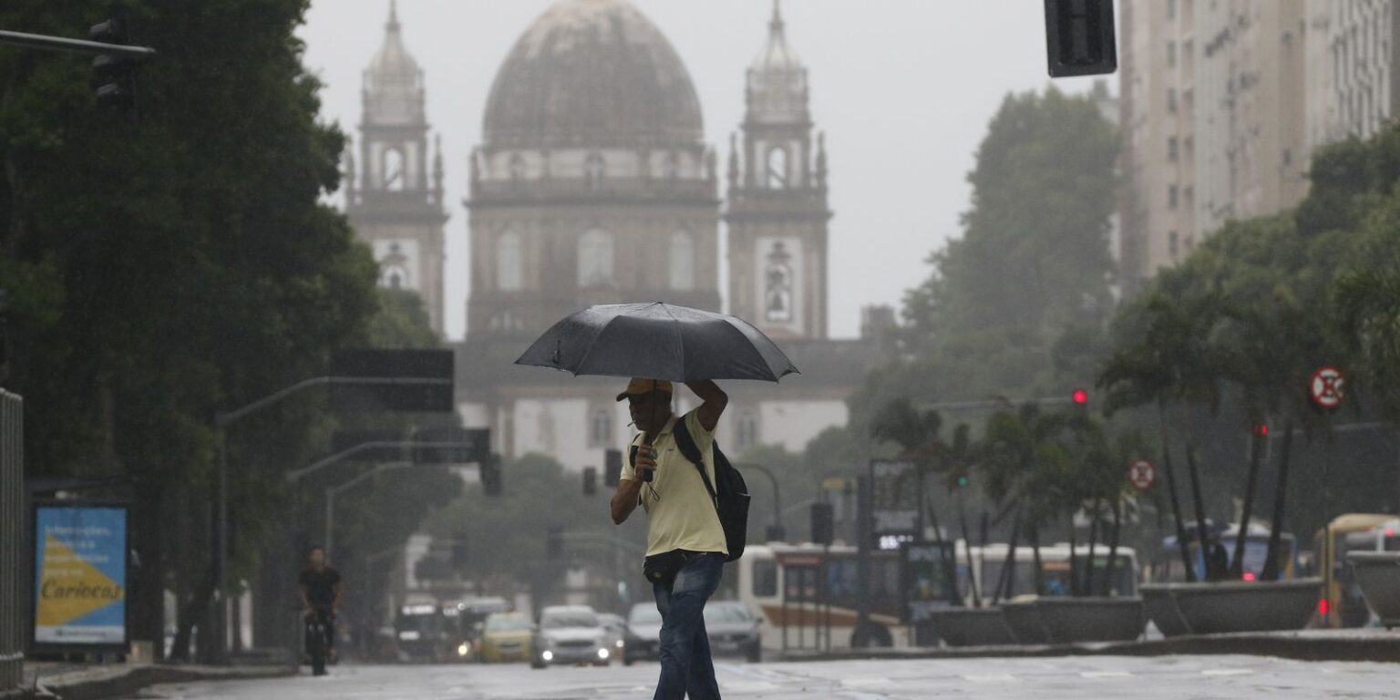 chuvas-intensas-no-rio-de-janeiro-levam-ao-acionamento-da-marinha