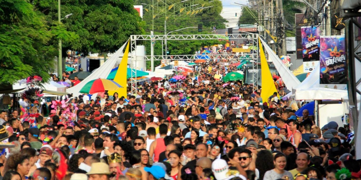 Blocos tradicionais atraem os foliões em Manaus blocos-tradicionais-atraem-os-folioes-em-manaus