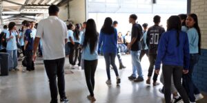 pe-de-meia:-mec-paga-incentivo-para-nascidos-em-novembro-e-dezembro