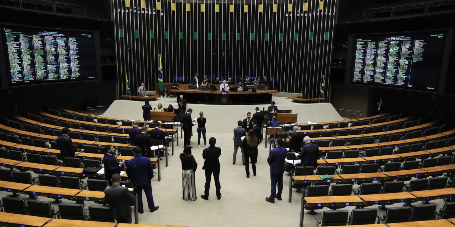 Minirreforma eleitoral limita e parcela multa a partidos políticos minirreforma-eleitoral-limita-e-parcela-multa-a-partidos-politicos