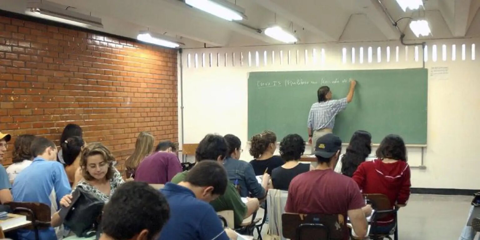 Fies do 2º semestre: prazo de adesão de instituições termina hoje fies-do-2o-semestre:-prazo-de-adesao-de-instituicoes-termina-hoje
