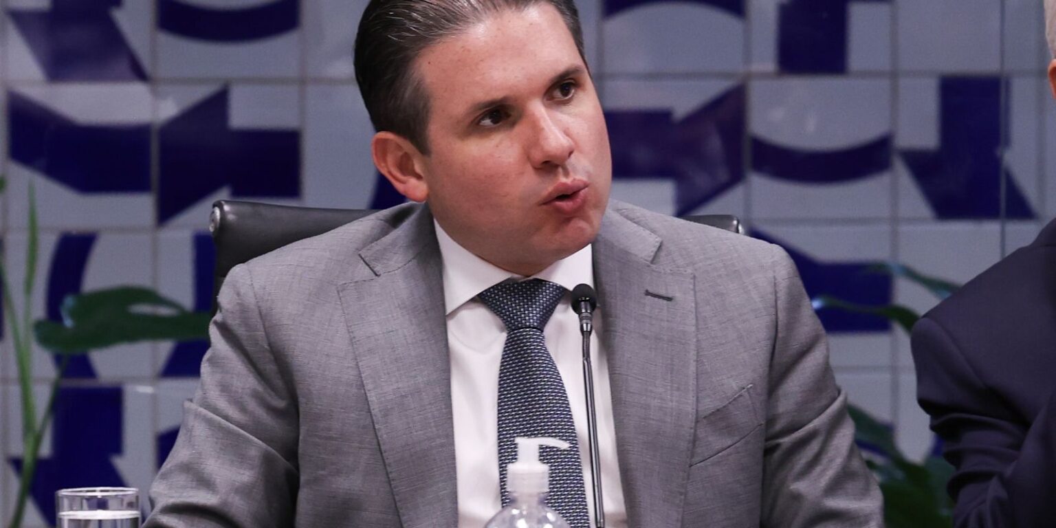 Motta convoca reunião de líderes para votar PL do fim da escala 6×1 motta-convoca-reuniao-de-lideres-para-votar-pl-do-fim-da-escala-6×1
